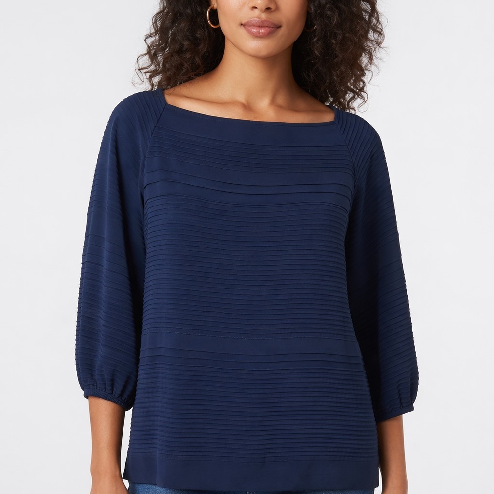 Diane Von Furstenberg Navy Blouse pure silk
